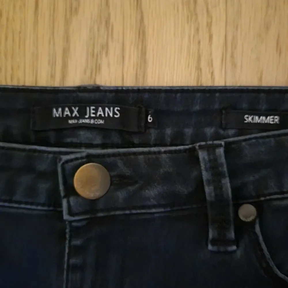 Max Jeans Skimmer Size 6